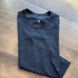 lululemon athletica women’s T